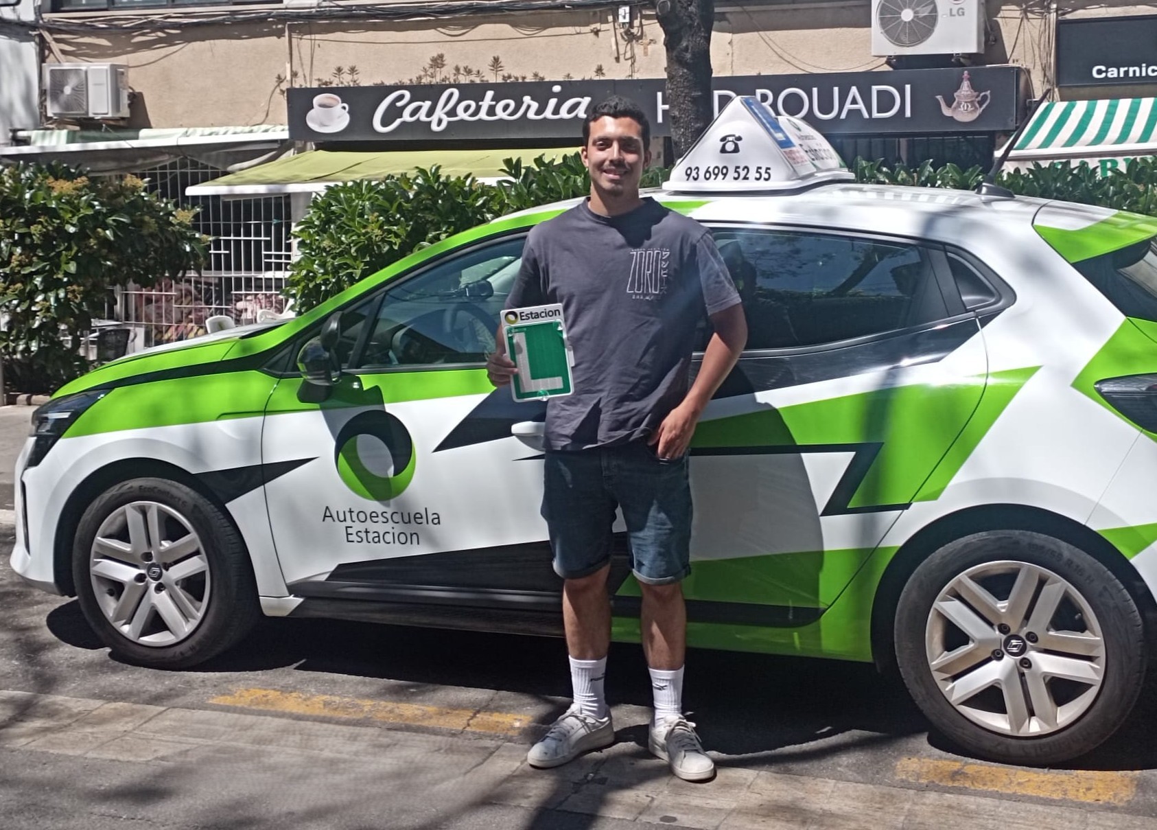 Conductor aprobado de la autoescuela