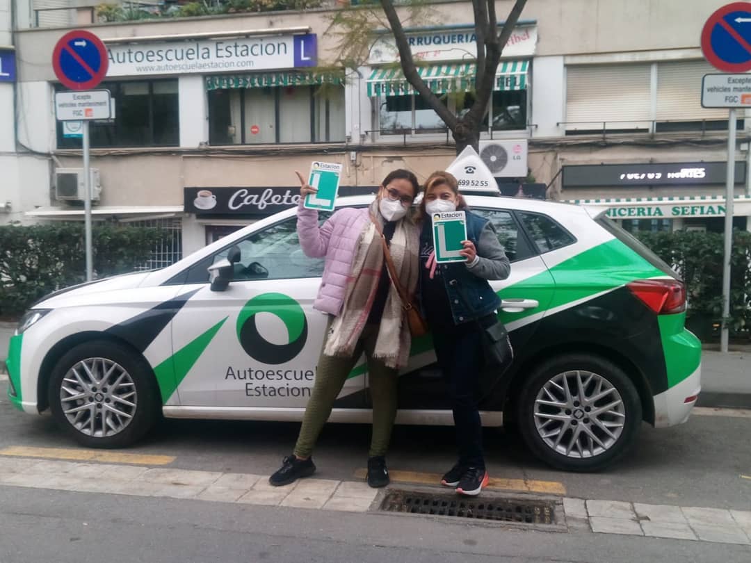 Conductor aprobado de la autoescuela