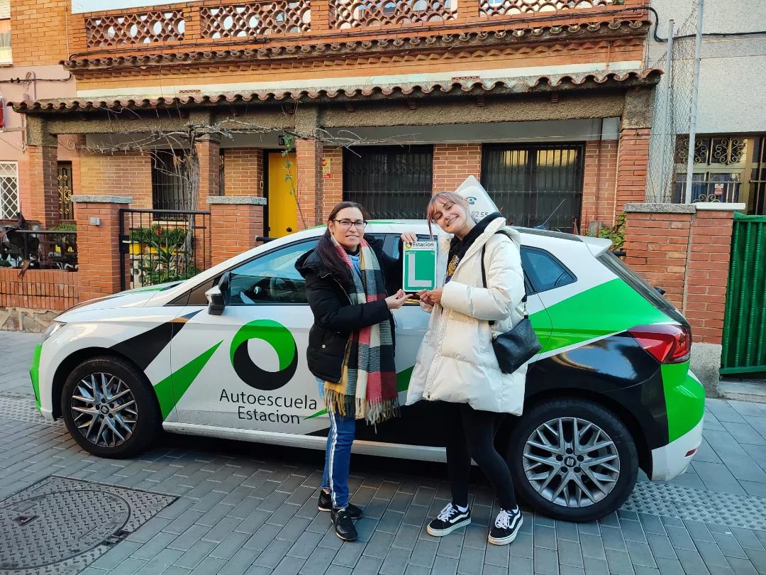 Conductor aprobado de la autoescuela