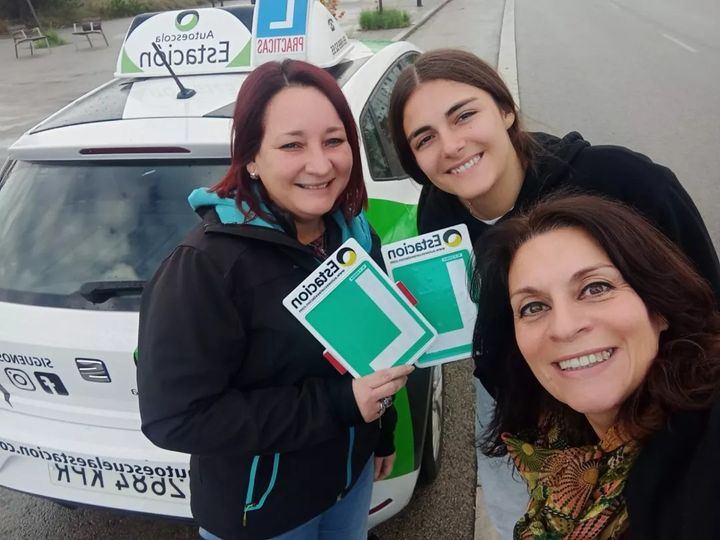 Conductor aprobado de la autoescuela