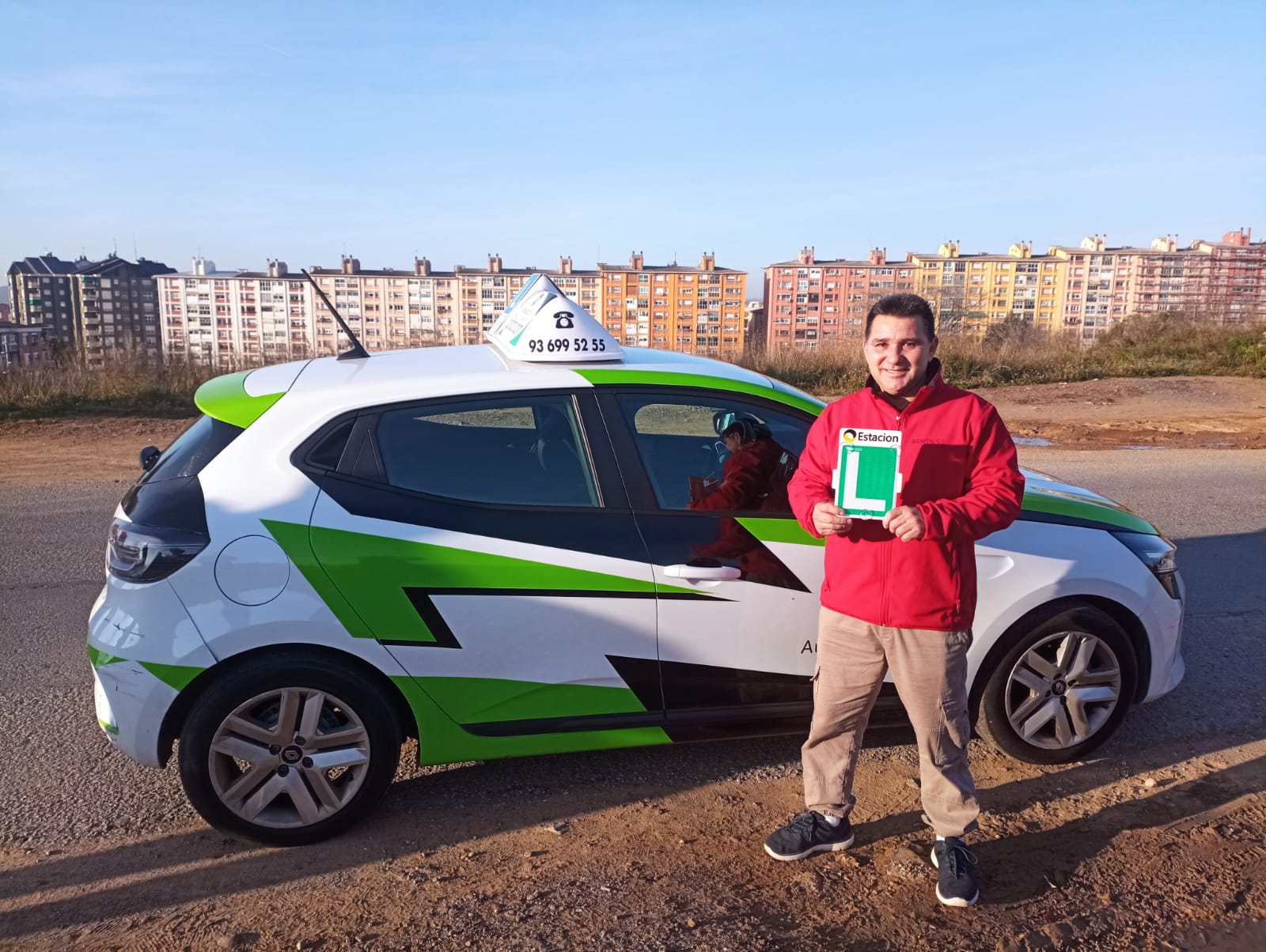 Conductor aprobado de la autoescuela