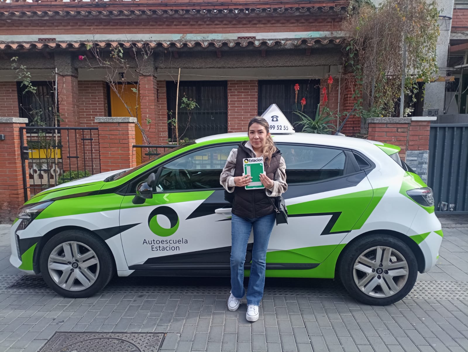 Conductor aprobado de la autoescuela
