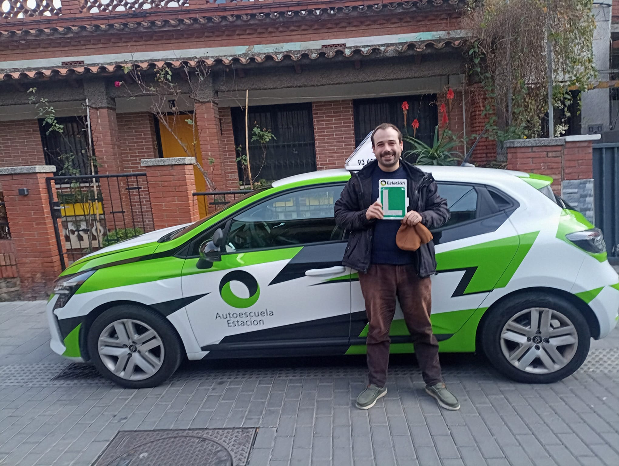 Conductor aprobado de la autoescuela