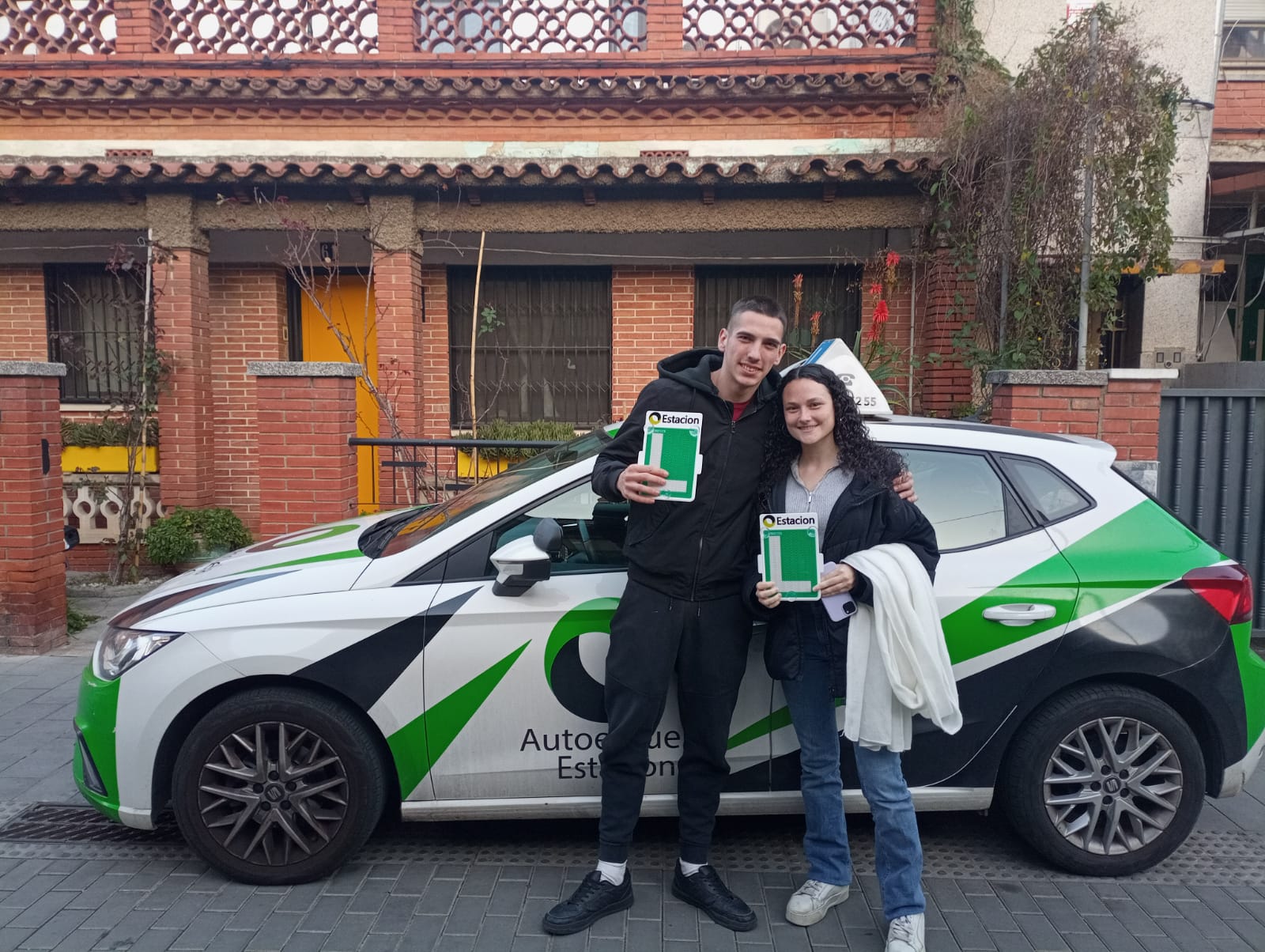 Conductor aprobado de la autoescuela
