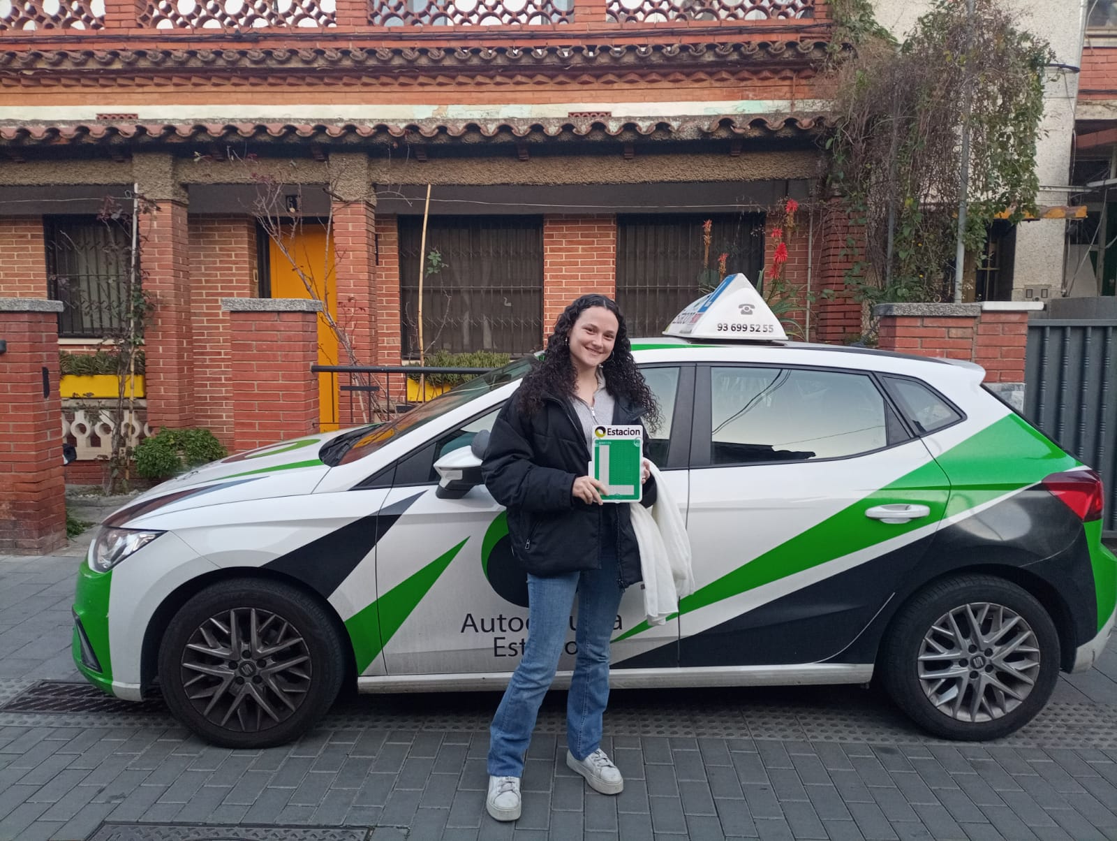 Conductor aprobado de la autoescuela