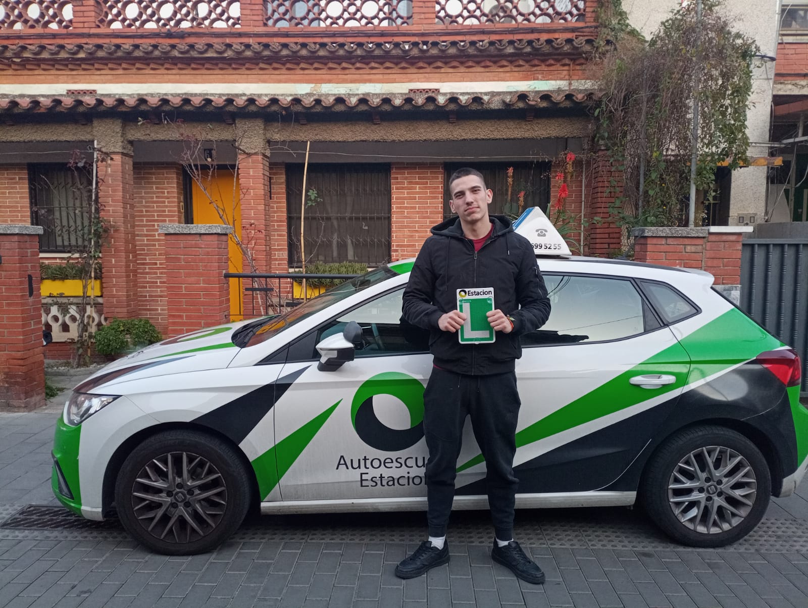 Conductor aprobado de la autoescuela