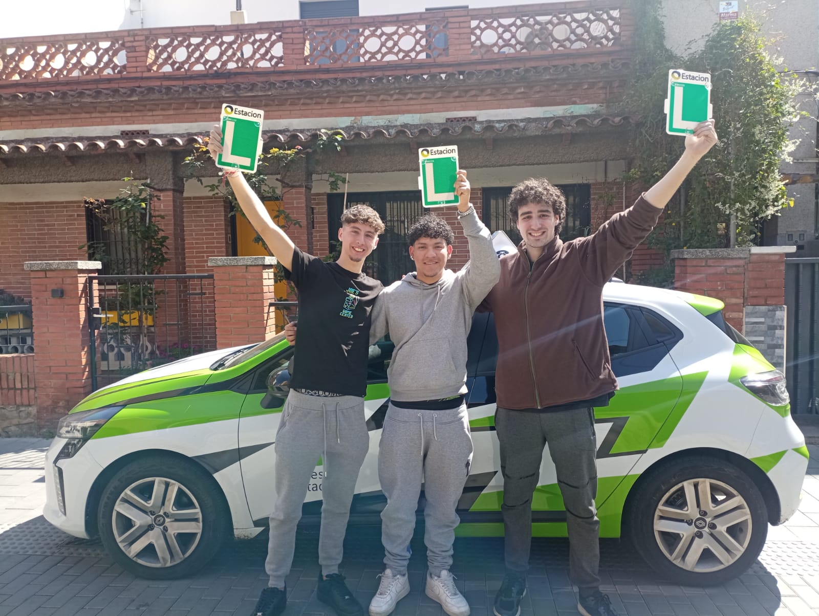 Conductor aprobado de la autoescuela
