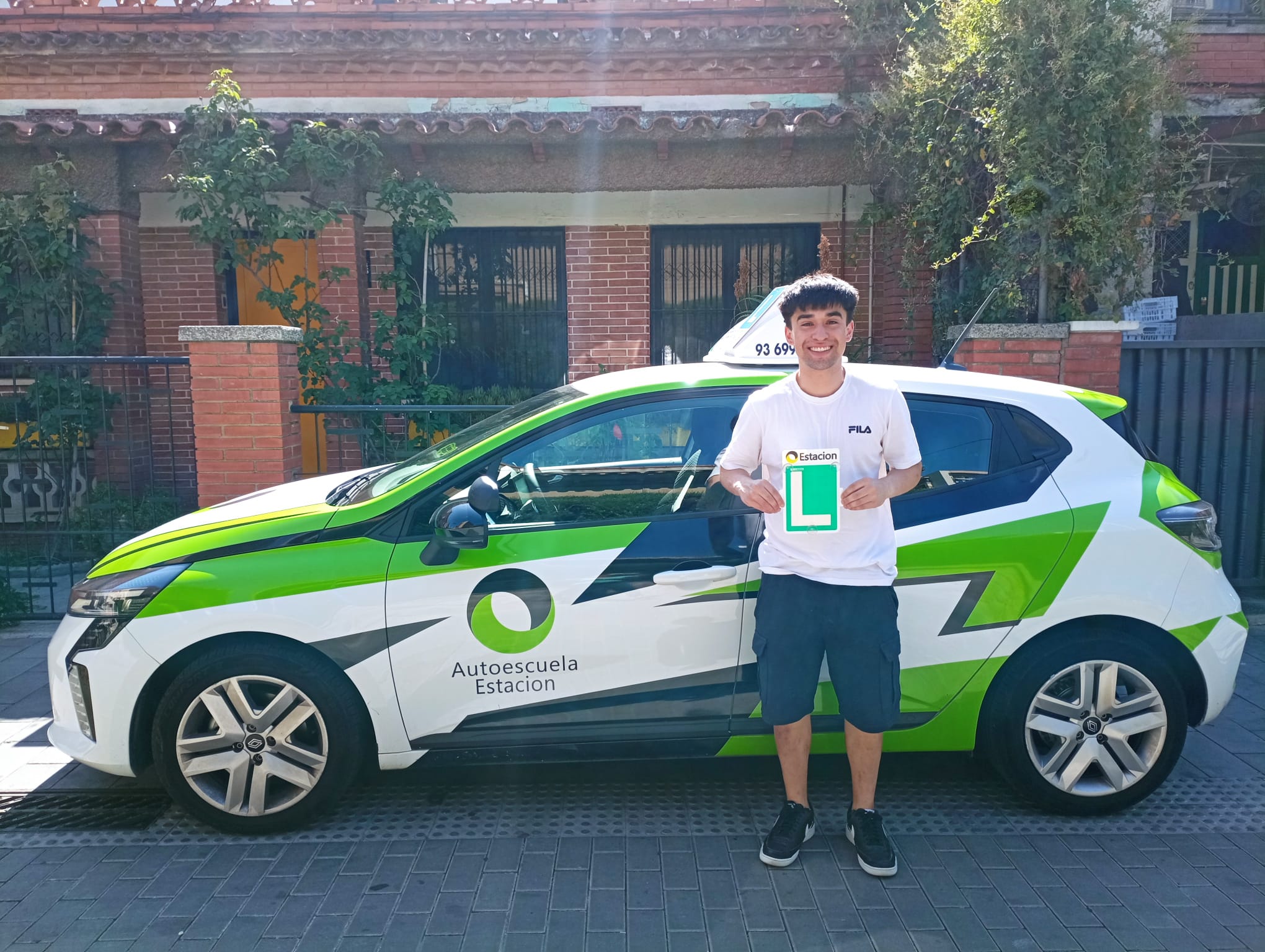 Conductor aprobado de la autoescuela