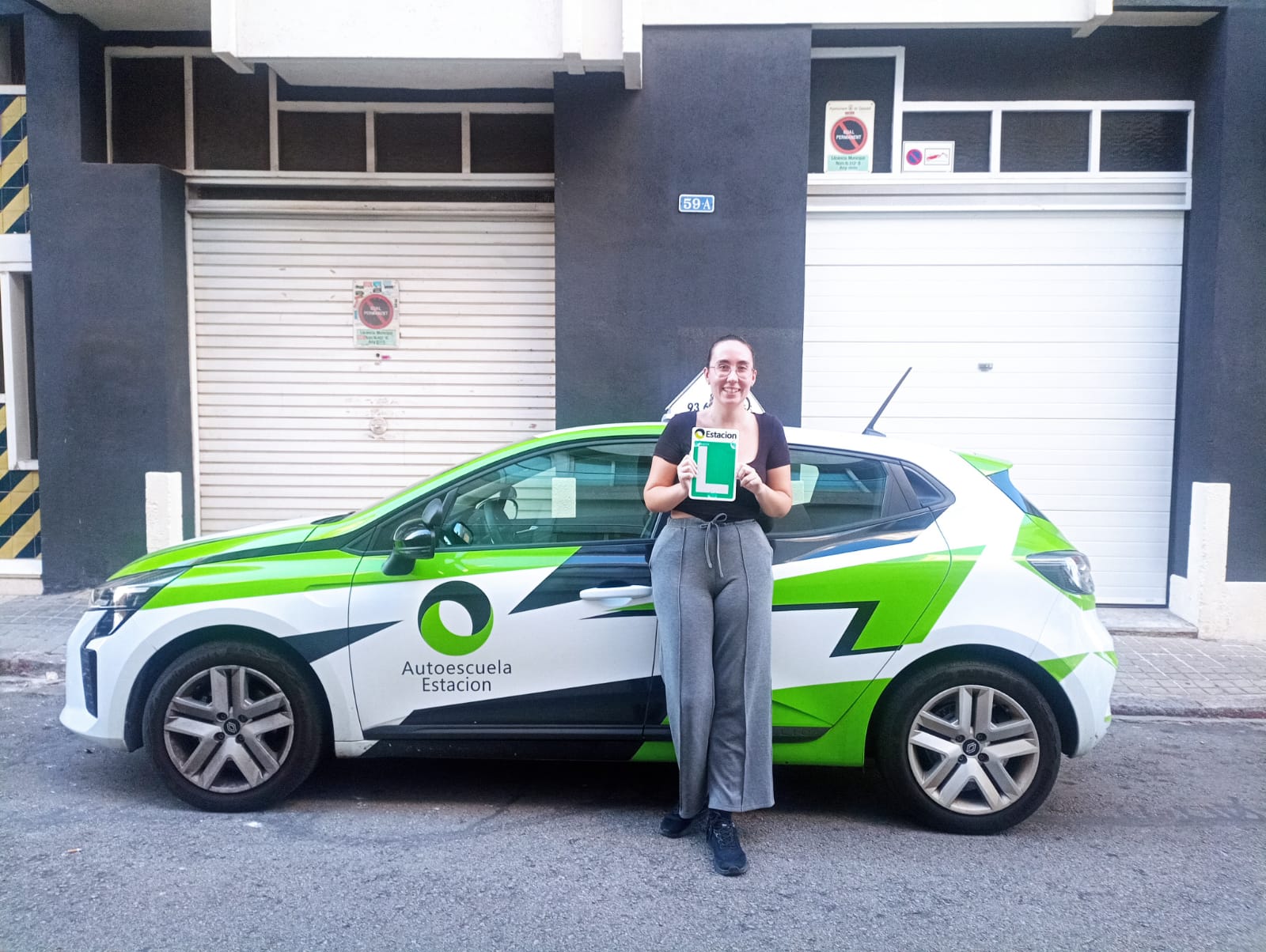 Conductor aprobado de la autoescuela