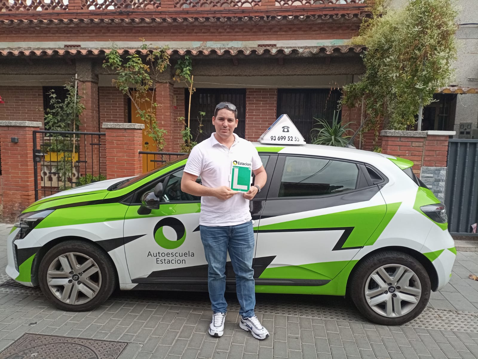 Conductor aprobado de la autoescuela