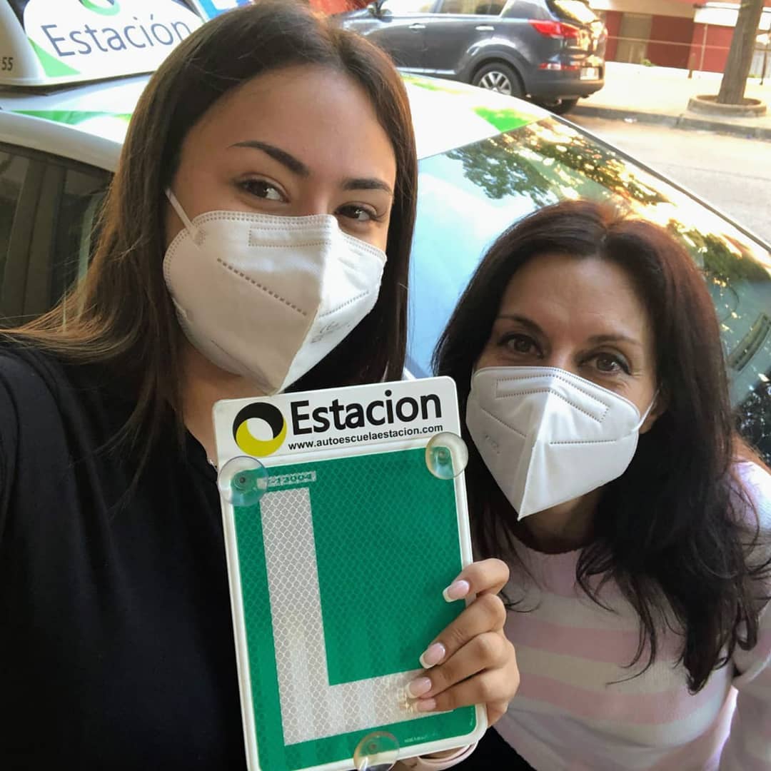 Conductor aprobado de la autoescuela
