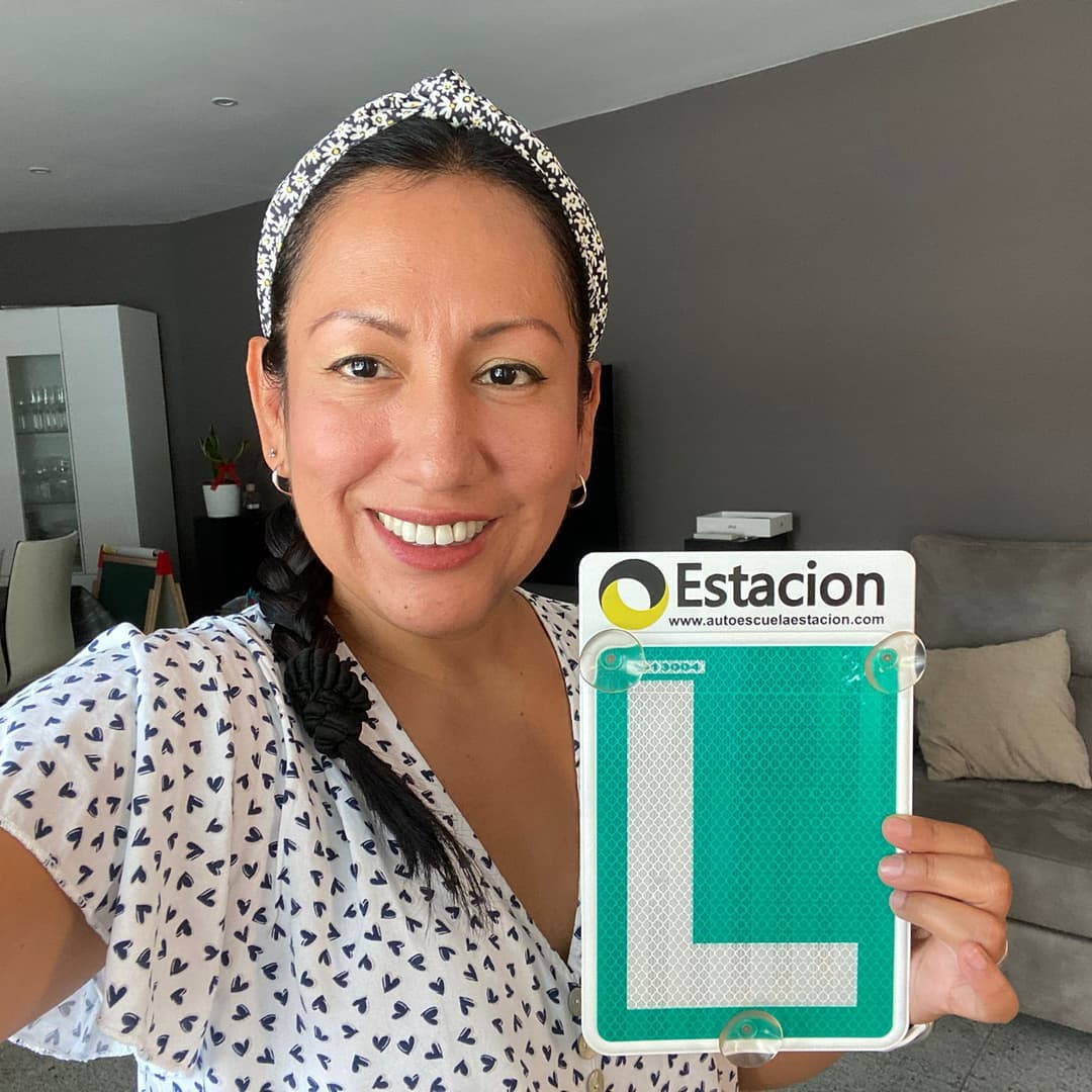 Conductor aprobado de la autoescuela