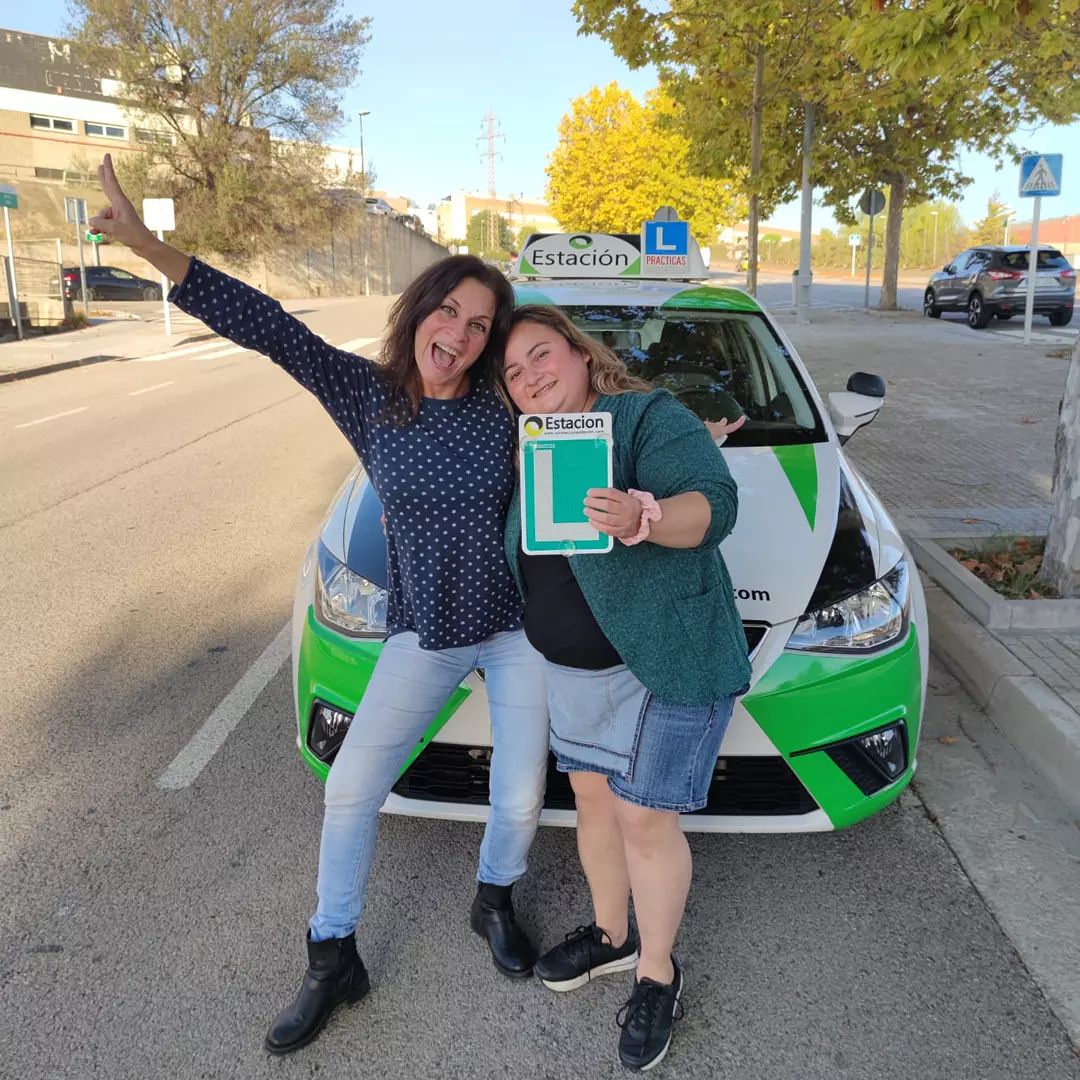 Conductor aprobado de la autoescuela