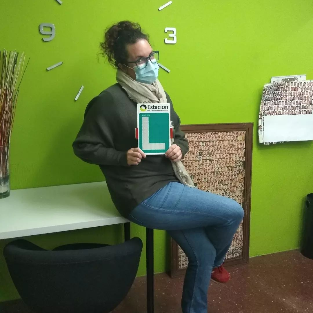 Conductor aprobado de la autoescuela
