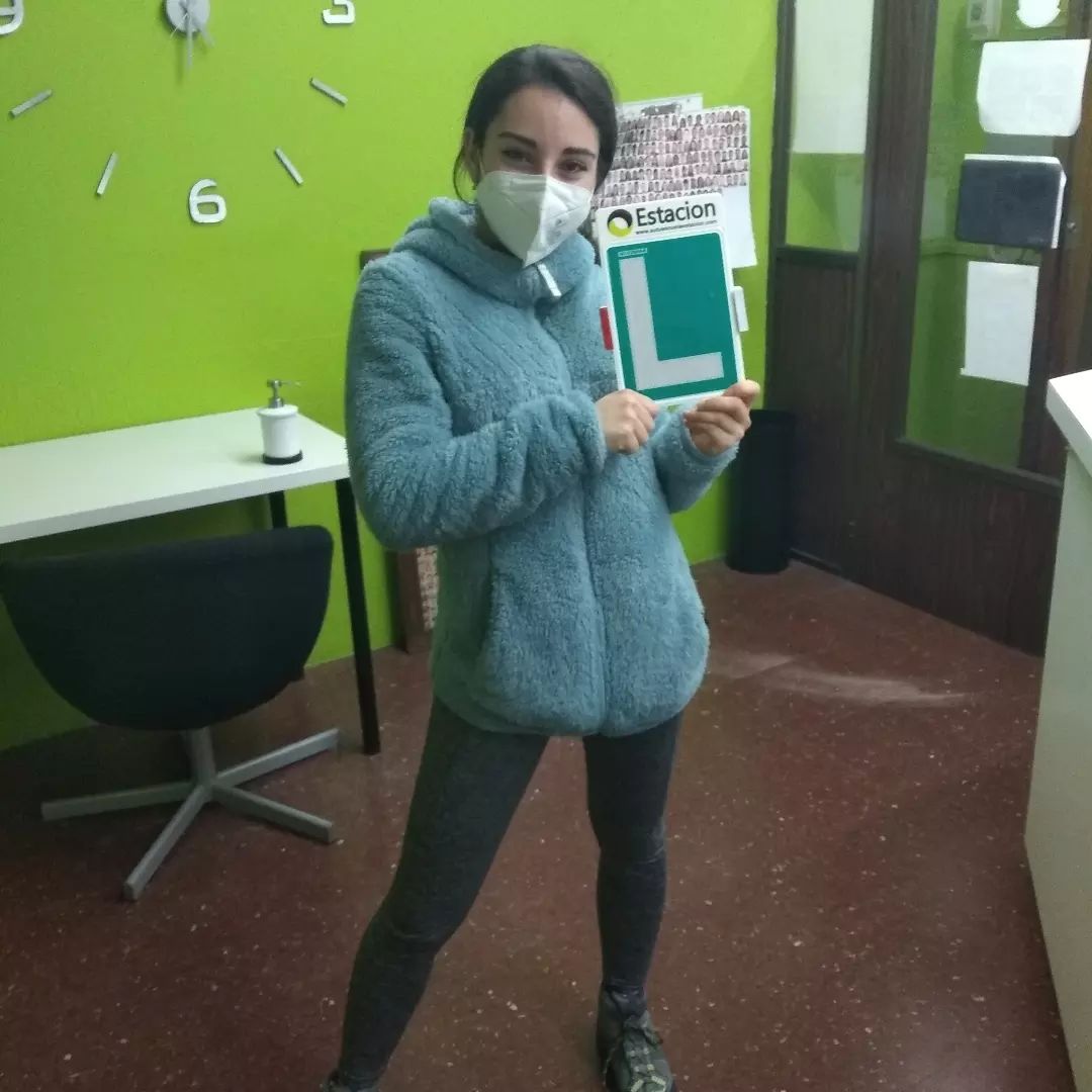 Conductor aprobado de la autoescuela