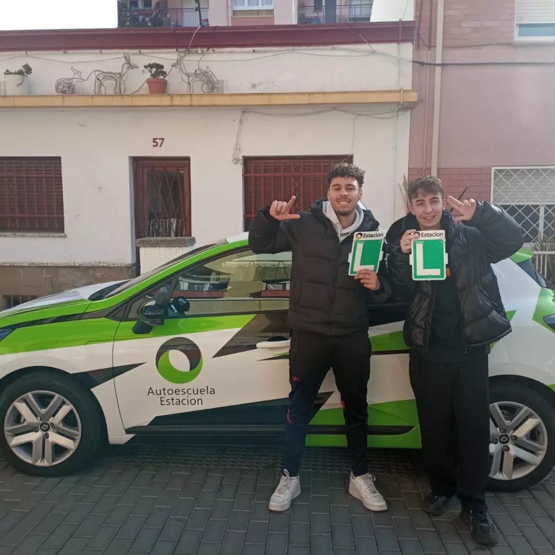 Conductor aprobado de la autoescuela