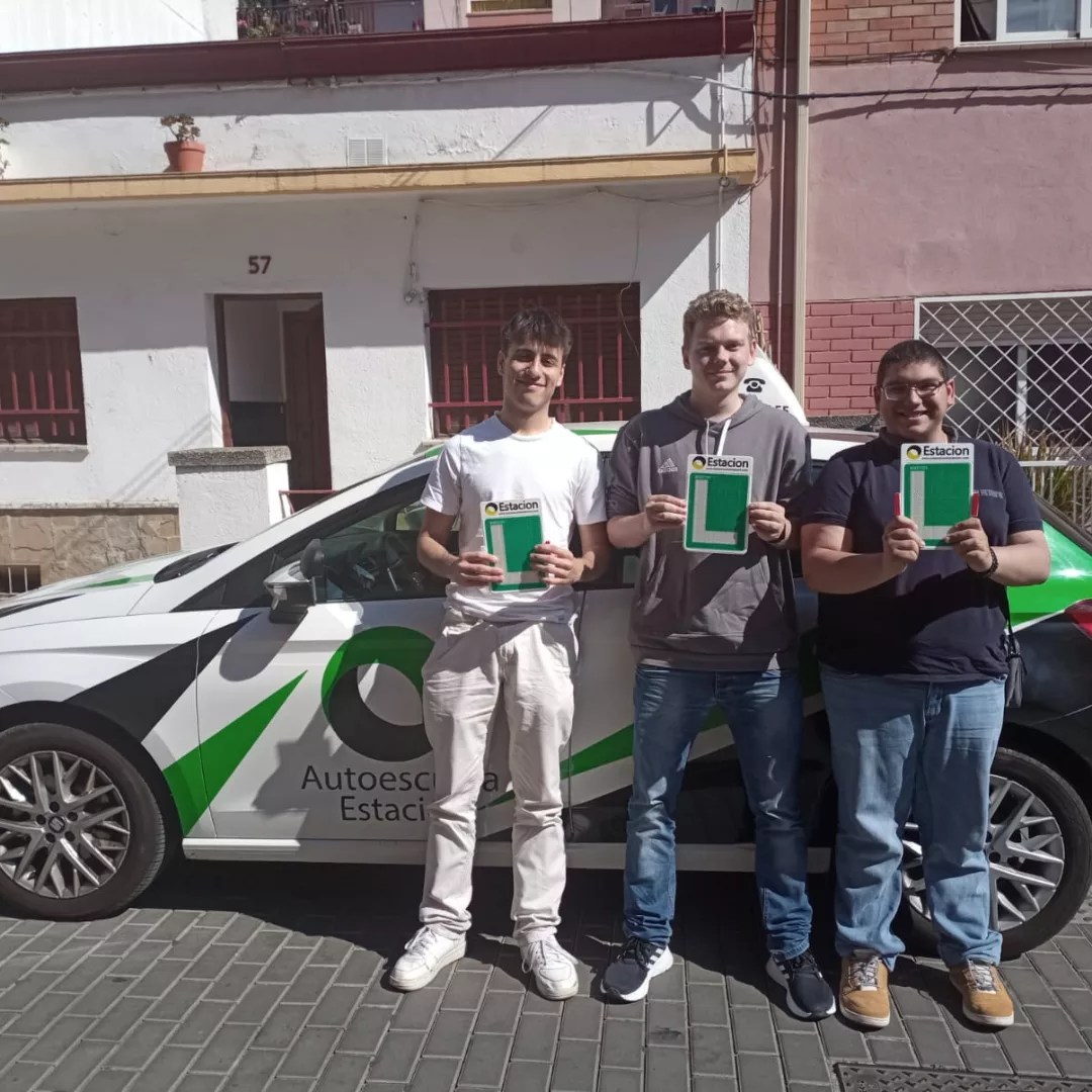 Conductor aprobado de la autoescuela