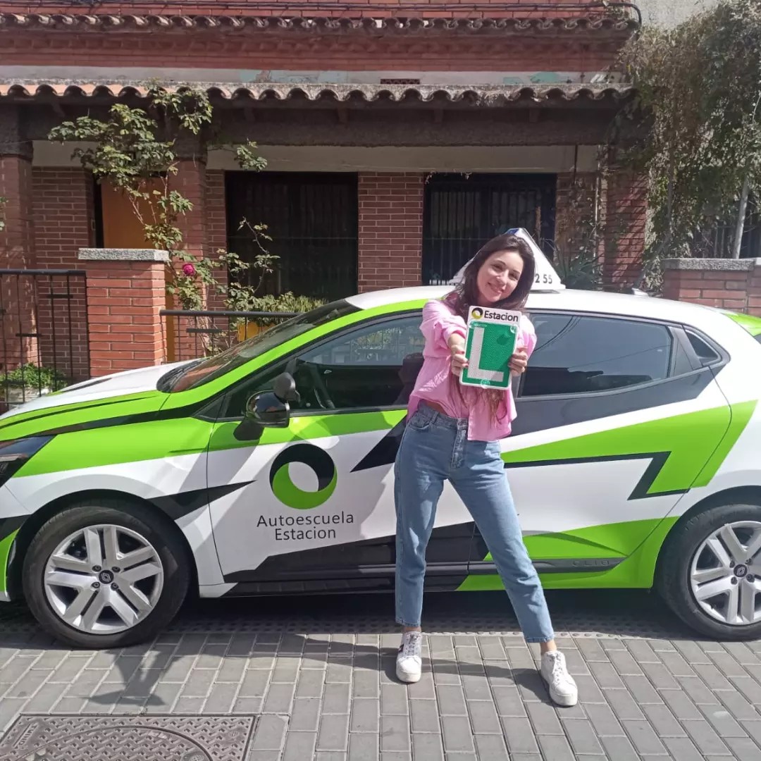 Conductor aprobado de la autoescuela