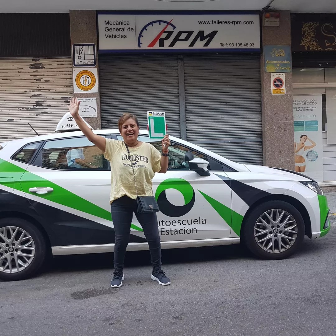Conductor aprobado de la autoescuela