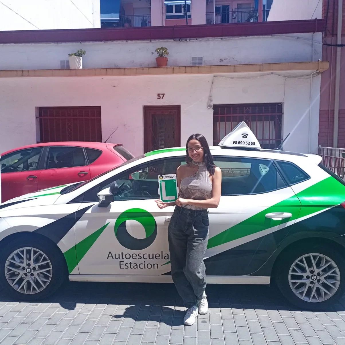 Conductor aprobado de la autoescuela