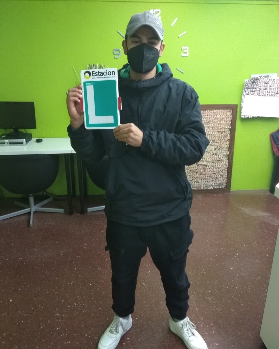 Conductor aprobado de la autoescuela