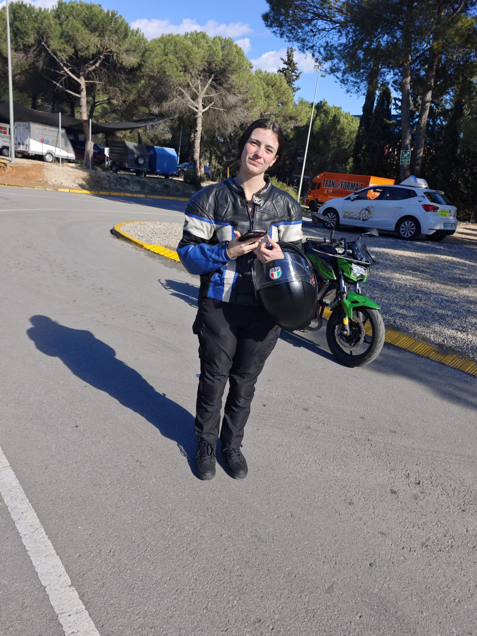 Conductor aprobado de la autoescuela