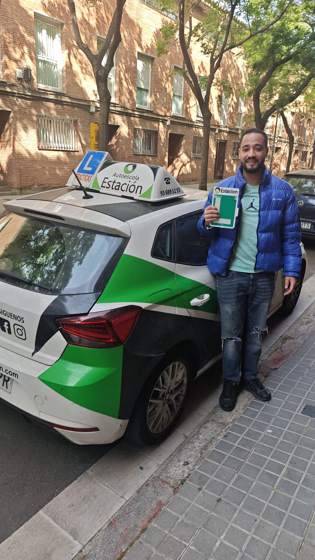 Conductor aprobado de la autoescuela