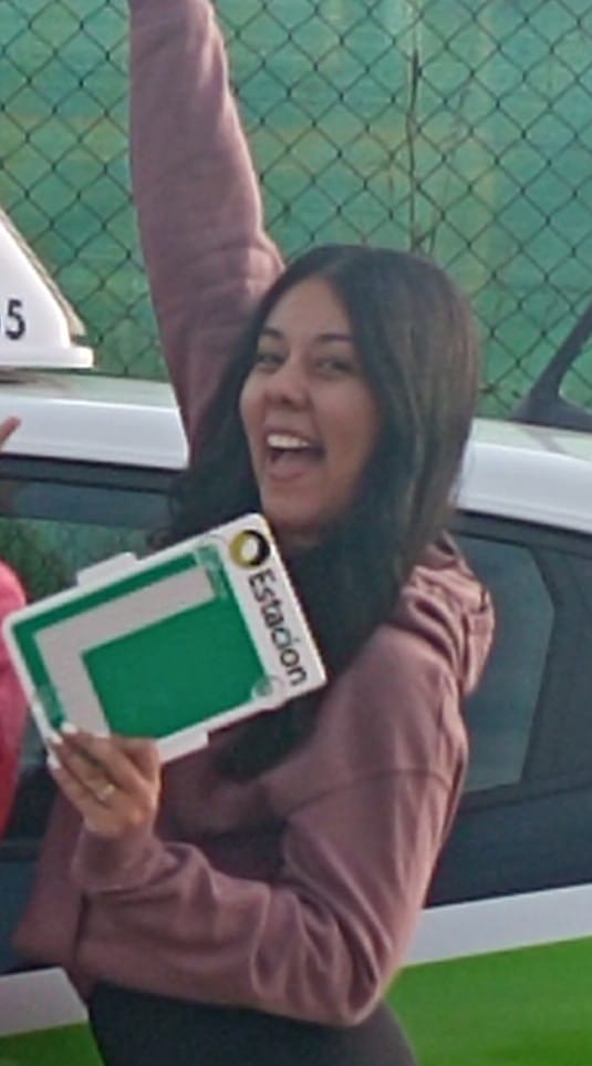 Conductor aprobado de la autoescuela